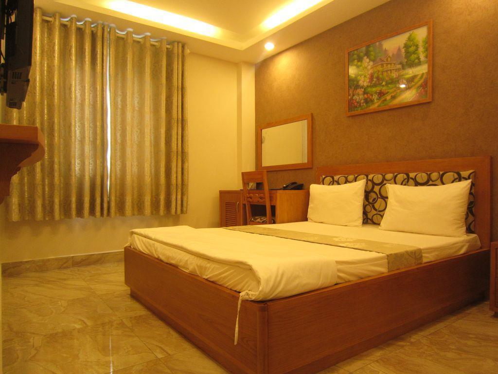 Hotel Thanh Ngoc Ho Chi Minh City Exterior photo